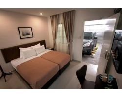 Executive Motel Suite (L)